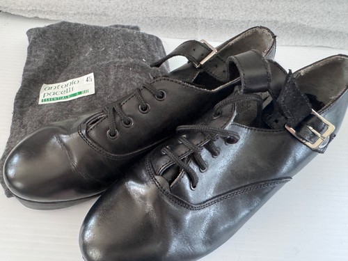 Antonio pacelli essentials - antonio,